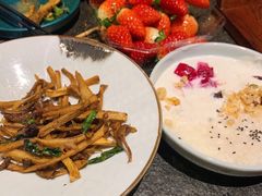 海盐焗菌菇-丝路金桃·新疆菜(徐汇店)