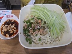 -余丞记川渝面馆(云峰店)