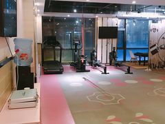 -思迈威健身(积玉桥万达店)