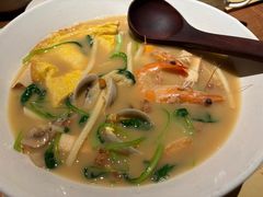 特色海鲜面-荣家黄鱼面(前滩太古里店)