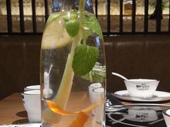 -山城外·非遗酸菜鱼(财富中心店)
