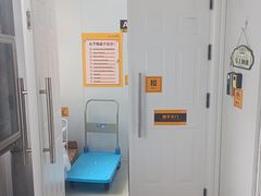 -安东易迷你仓自助寄存仓库(金桥店)