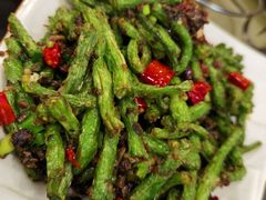 -石磨豆花家常菜·牦牛排土火锅