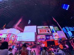 -异次元·LIGHT HOUSE·美食酒廊·休闲露台