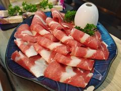 厚切安格斯雪花牛肉-新草堂锅物料理(泉城路店)