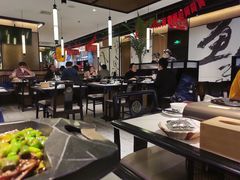 大堂-江边城外烤全鱼(世茂广场店)