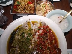 双色鸳鸯鱼头王-望湘园·洞庭渔宴(浦江欢乐颂店)