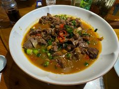 -头上红煨盐鸡·非遗院子餐厅