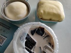 椰奶烧仙草-7cake榴莲千层蛋糕(松江店)
