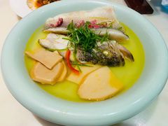 -港丽餐厅