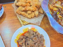 -爆炸头阿姨小四川正宗川味小吃(无任何分店)