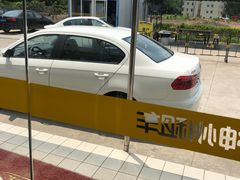 -神州租车(白云机场T1服务点)