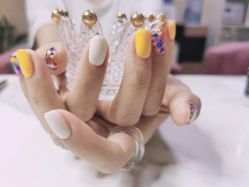 -由甲·美甲美睫工作室