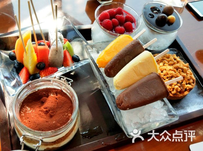 食在56 – 意庐甜品拼盘图片 - 第1张