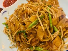 干炒牛河-赖厨潮汕砂锅粥