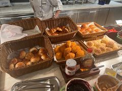 -筠咖啡西餐厅(上海国展宝龙丽筠酒店)