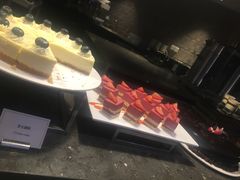 -BLU 全日制餐厅(上海安曼纳卓悦酒店)