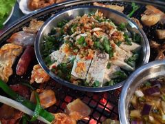 -小辣椒汤锅烧烤(温泉南街店)