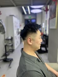 -尤司男士国潮理发馆