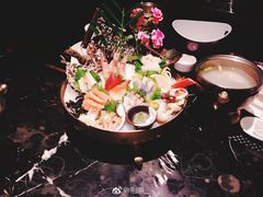 -半岛翡丽海鲜自助餐厅(观风亭店)