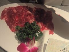 -左庭右院鲜牛肉火锅黑金店(陆家嘴中心店)