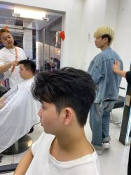 -乾健·烫染·接发SALON