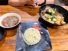 -万记麻辣烫国展总店