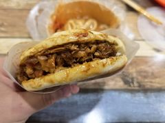 腊汁夹肉馍-火辣辣麻辣粉(桃园二巷店)