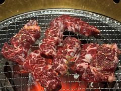 -山川小町·极番烧肉(新地假日广场店)