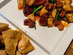 -隔壁老王·家常云南菜(花巷店)