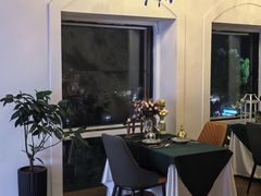 -圣彼得堡观江俄餐厅(中央大街黑金冠店)