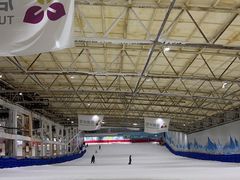 -乔波室内滑雪场