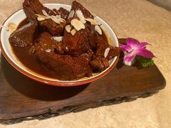 慢火焖小牛肉-山外山菜馆(玉泉路店)