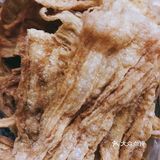 配上一整包麻酱，还有冰可乐一杯，开吃