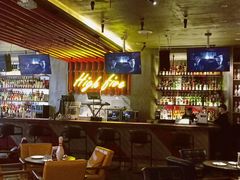 -HIGH FIVE哈福手工汉堡(桂林路店)