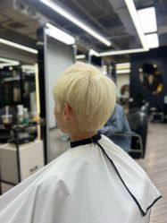 -奈川烫染Salon