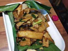 -雀舞云南菜(乐客城店)