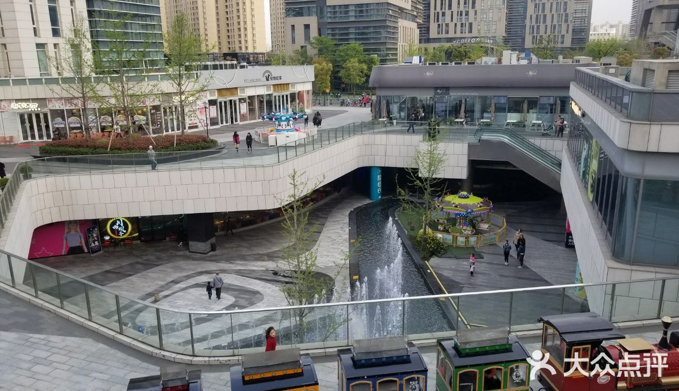 这里附近是老虹口和闸北的居民区