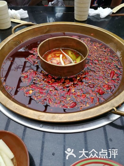 重庆红板凳火锅图片