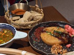 -包整·丝娃娃(甲秀楼景观店)