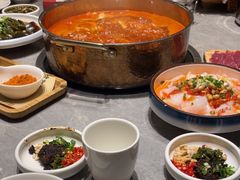 -野山舂·贵州现舂酸汤牛肉(民生路店)