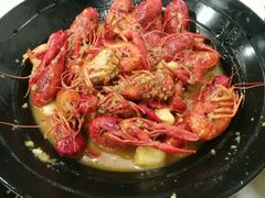 -虾弄弄海派小龙虾·牛羊蝎子火锅
