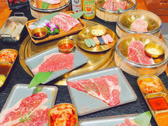 -何发发和牛烧肉·鳗鱼榴莲放题自助(乐峰广场店)