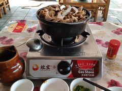 -钰洁腊排骨火锅