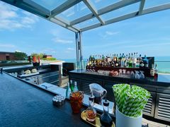 -瑰丽酒店·海吧·天际下午茶·现场DJ·天台酒吧