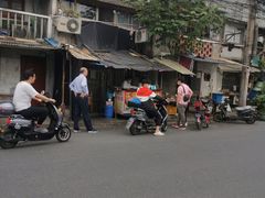 -正宗杂粮煎饼香软鸡蛋饼
