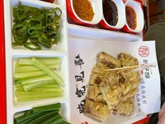 -肘子酥·天津菜·特色捞面(德云社店)