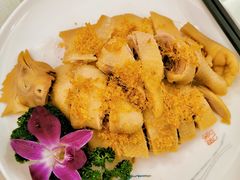 -东豪园林海鲜酒家(南港路辅路店)