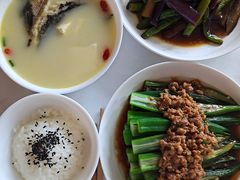 -爱的果实月嫂育婴师(世纪东方店)