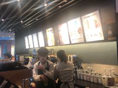 -星巴克臻选(上海长风大悦城店)